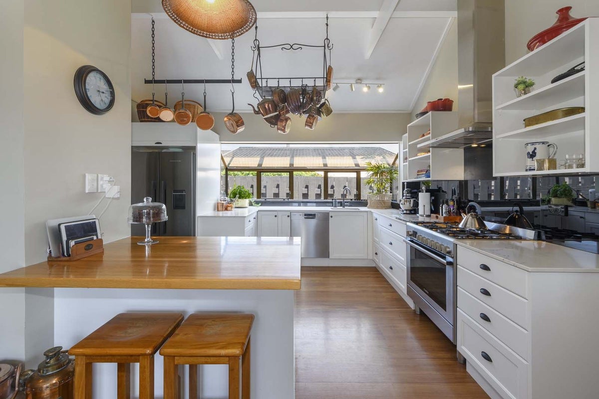 28 Shelley Street, Otumoetai, Tauranga - Carousel 2