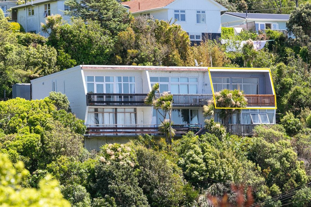 1/17 Wrights Hill Road, Karori, Wellington - Carousel 1