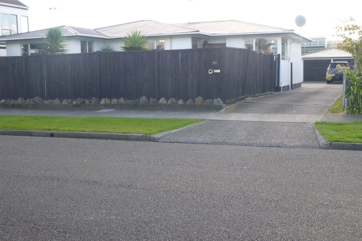 47 Herbert Avenue, Cloverlea, Palmerston North - Carousel 1