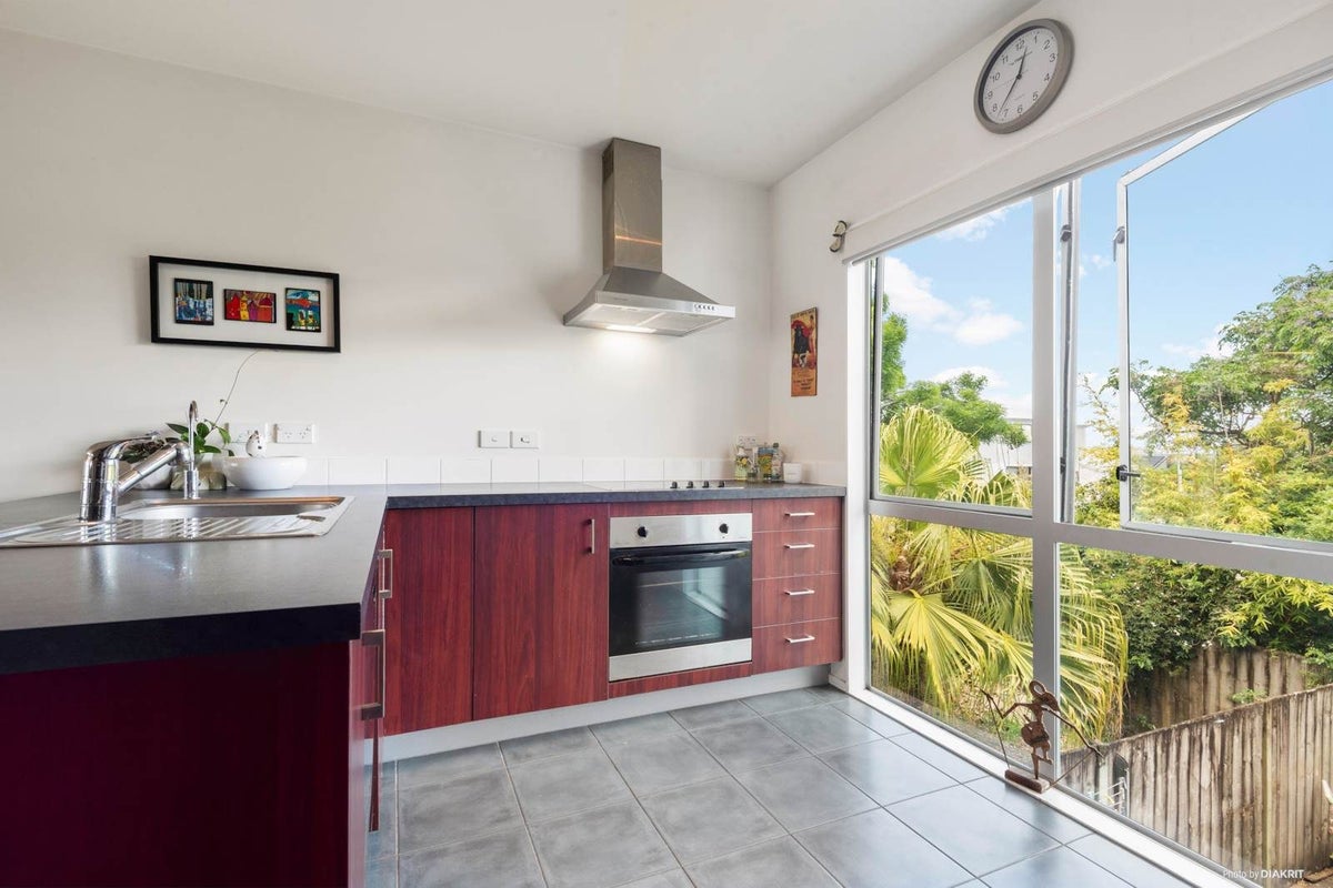 21/852 Mount Eden Road, Three Kings, Auckland - Carousel 2