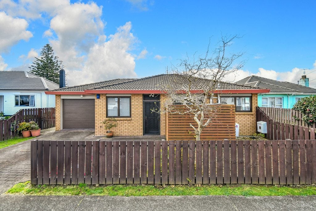 1/60 Hoteo Avenue, Papatoetoe, Auckland - Carousel 1