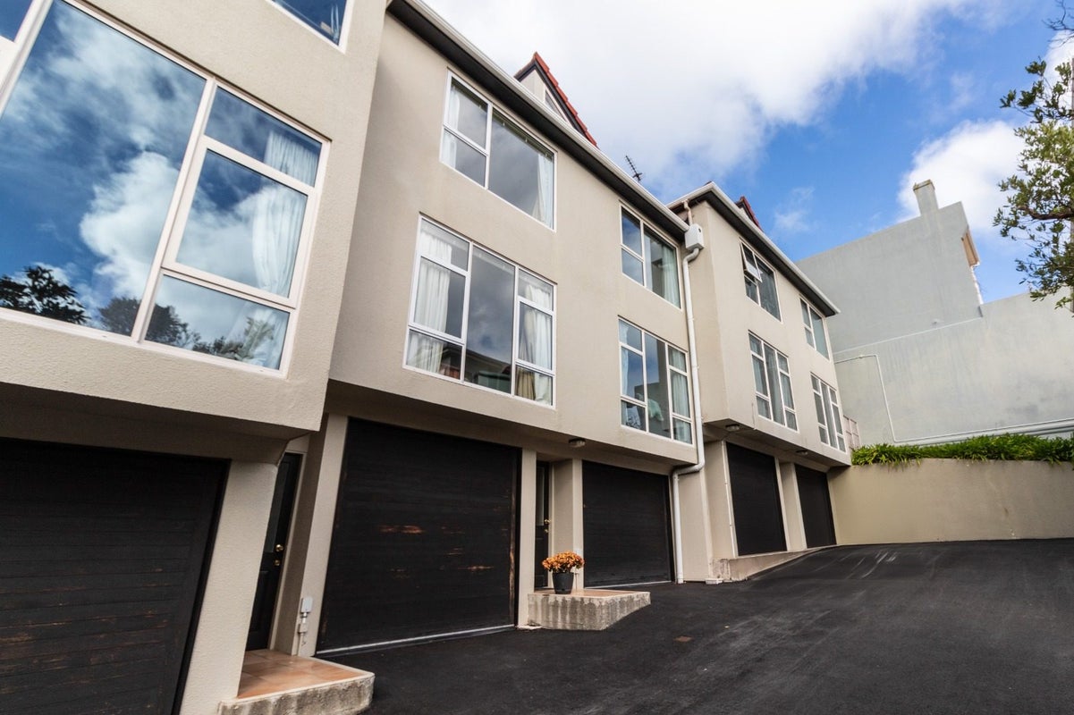6/20 Thompson Street, Mount Cook, Wellington - Carousel 1