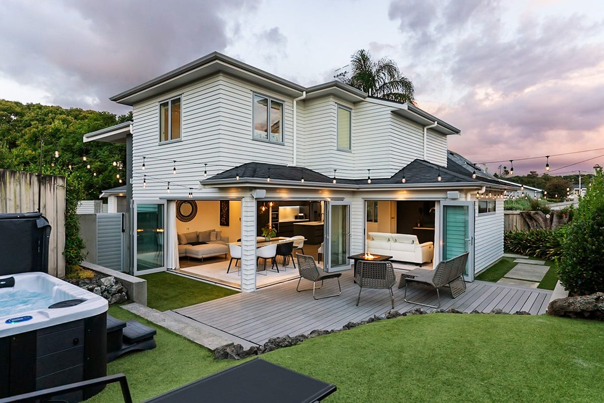 10 Rockfield Road, Ellerslie, Auckland - Carousel 1
