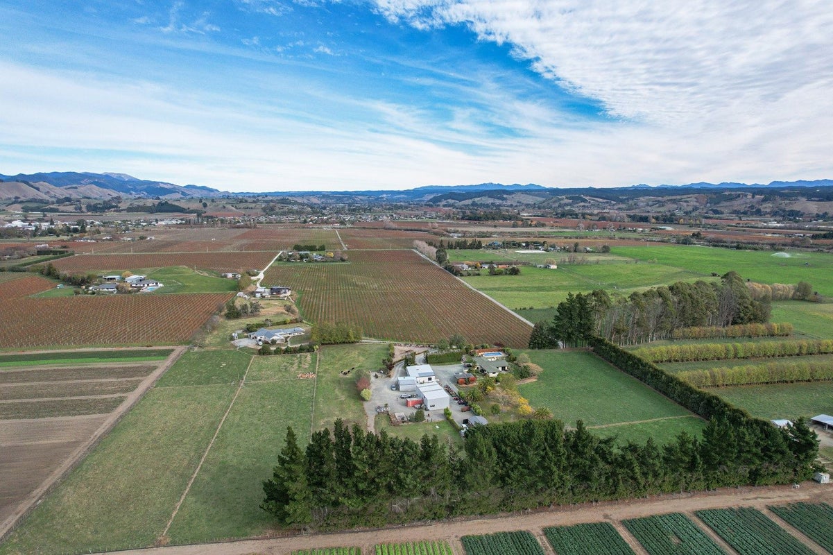 90 Clover Road West, Hope, Richmond - Carousel 2