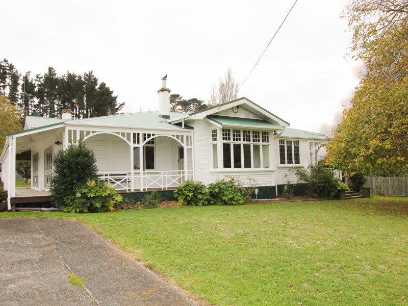 217 No 3 Line, Whanganui East, Whanganui - Carousel 1