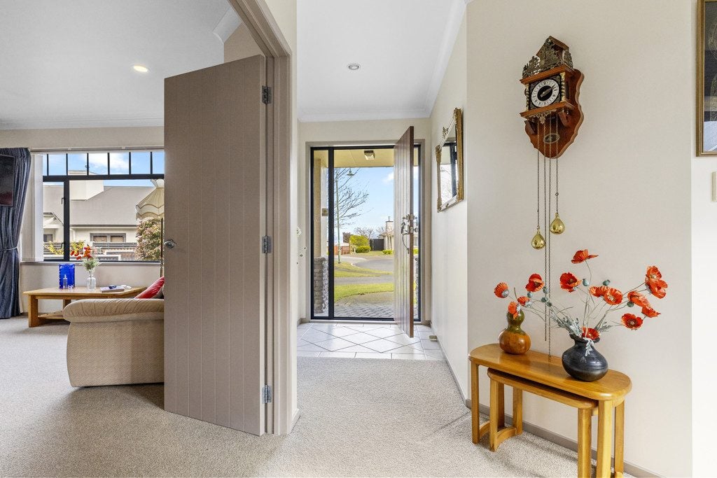 18 Luberon Way, Nukuhau, Taupo, Waikato - Carousel 1