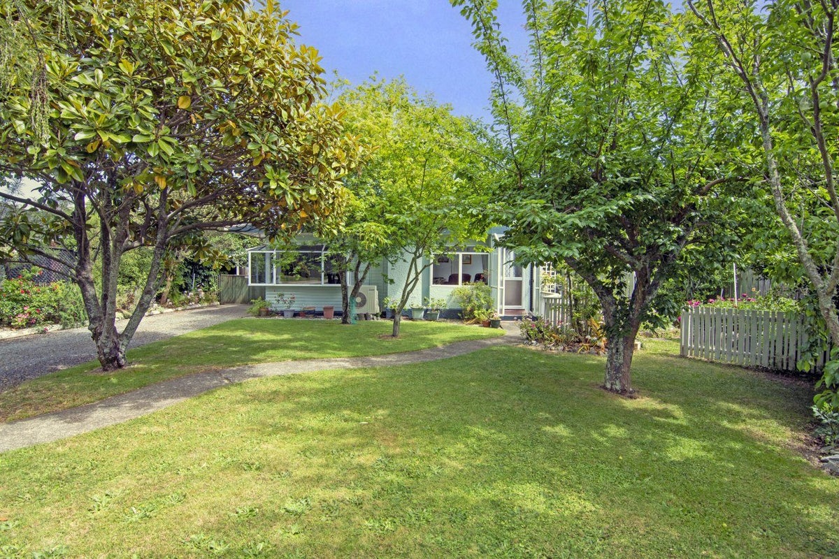 12 Neale Avenue, Stoke, Nelson - Carousel 2