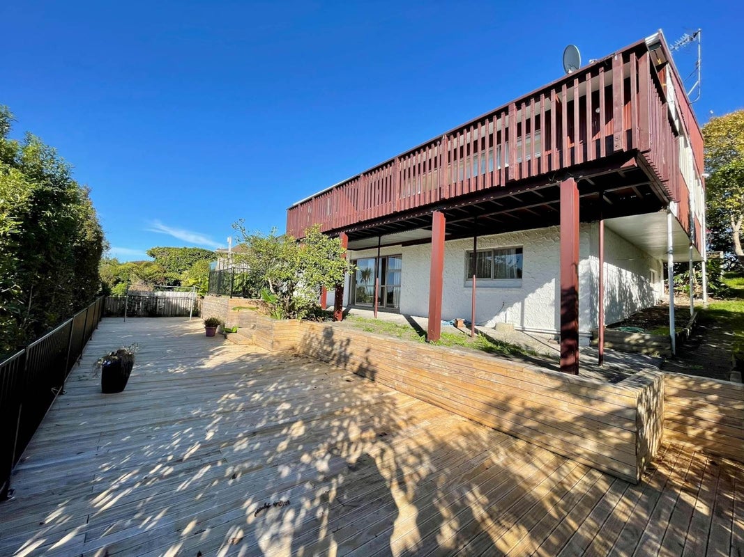 34 Balmain Road, Chatswood, Auckland - Carousel 1