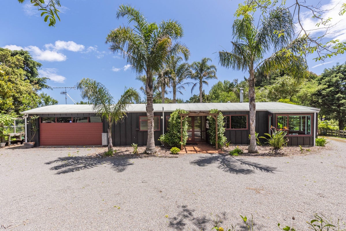 31 Te Hapua Road, Te Horo - Carousel 33
