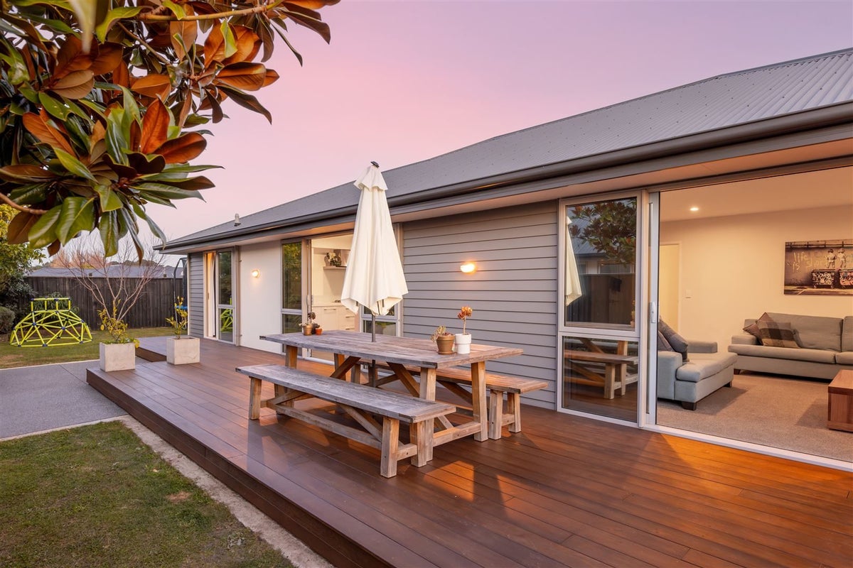 30 Caithness Street, New Brighton, Christchurch - Carousel 2