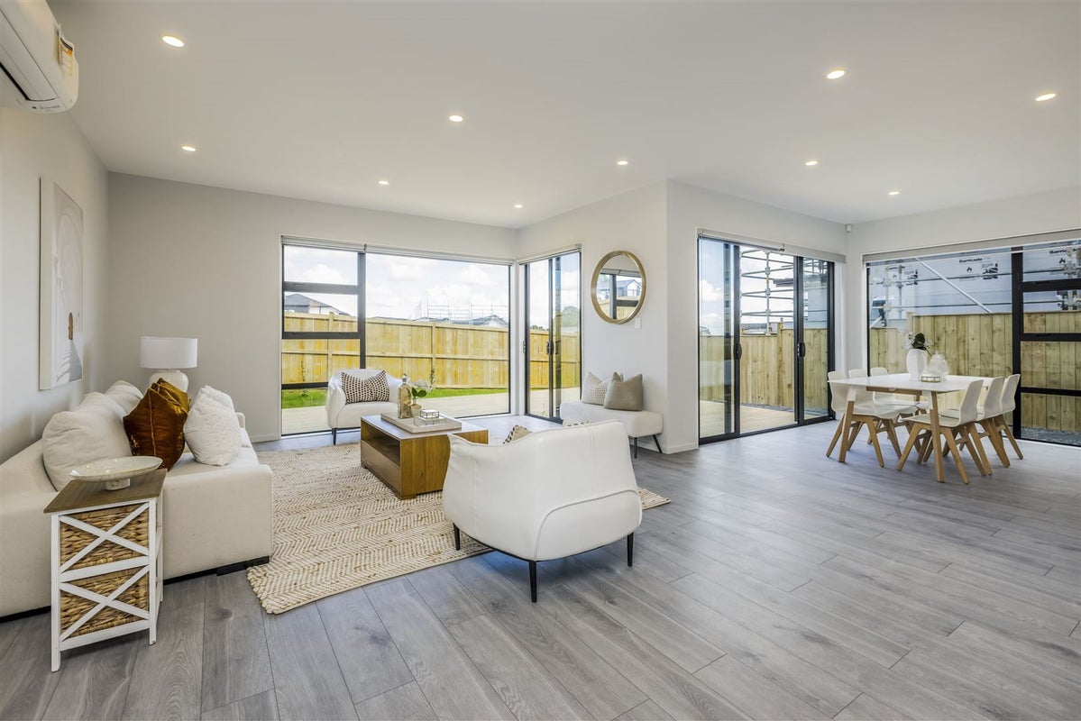10 Hautoa Lane, Flat Bush, Auckland - Carousel 2