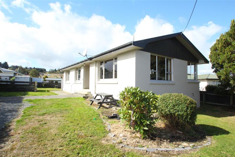 28 Gordon Terrace, East Gore, Gore - Carousel 1