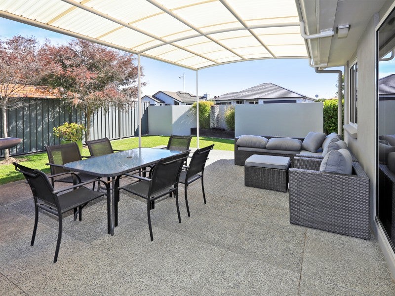 15 Akaroa Road, Poraiti, Napier - Carousel 2