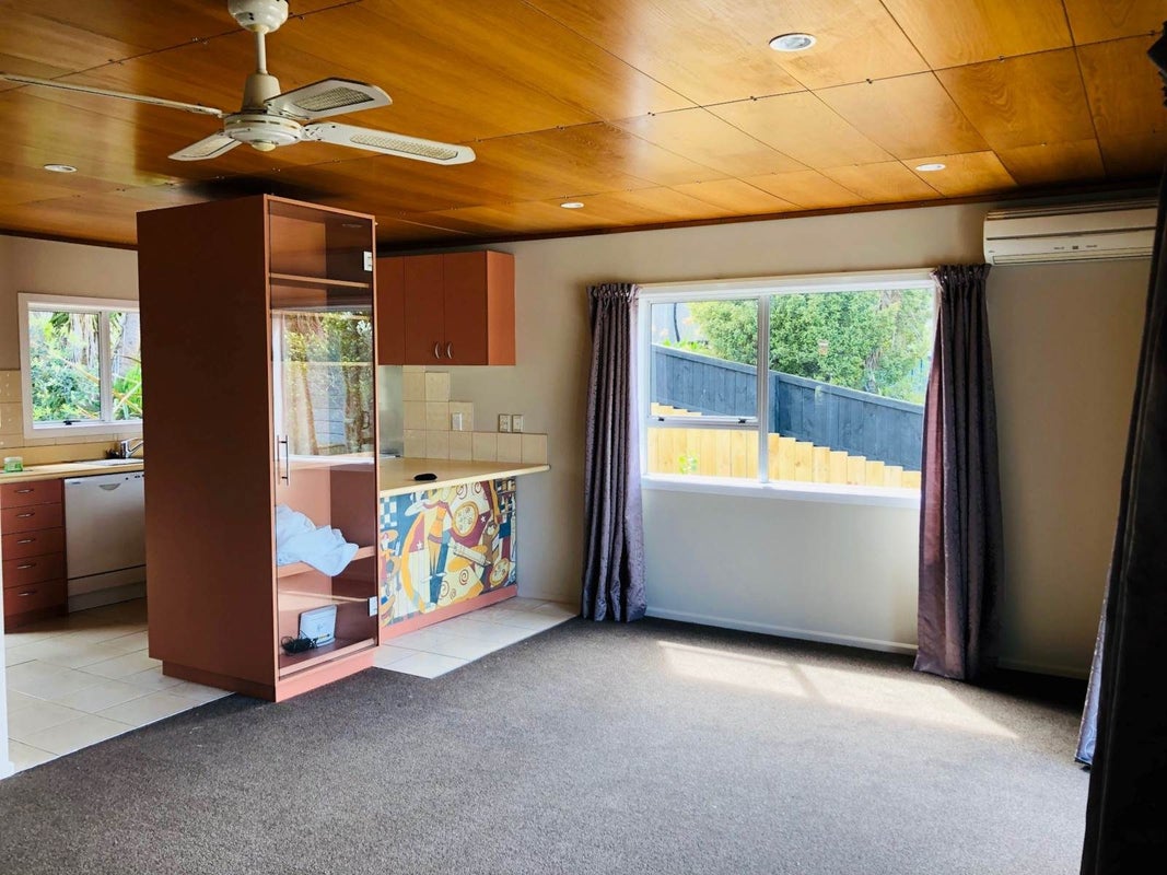 10 Beverley Road, Stanmore Bay, Whangaparaoa - Carousel 2