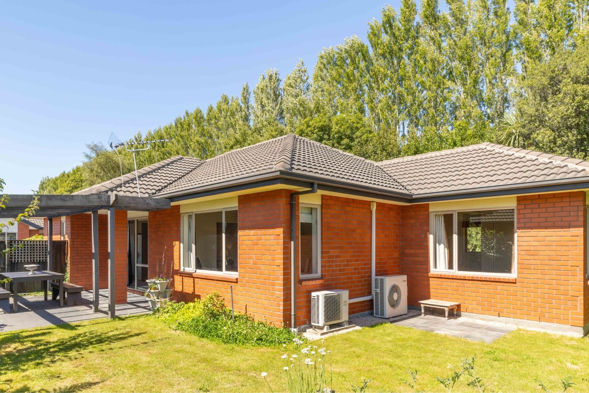 39A O'Neill Avenue, Northwood, Christchurch - Carousel 1