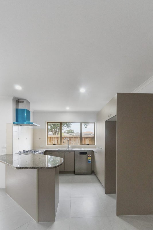 392 Chapel Road, Flat Bush, Auckland - Carousel 2