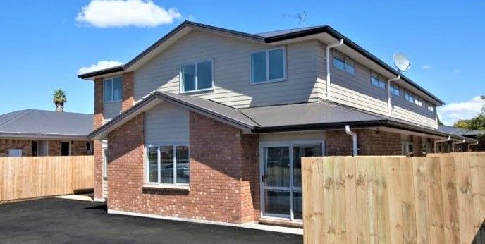 1/9 Greensboro Street, Hamilton East, Hamilton - Carousel 2