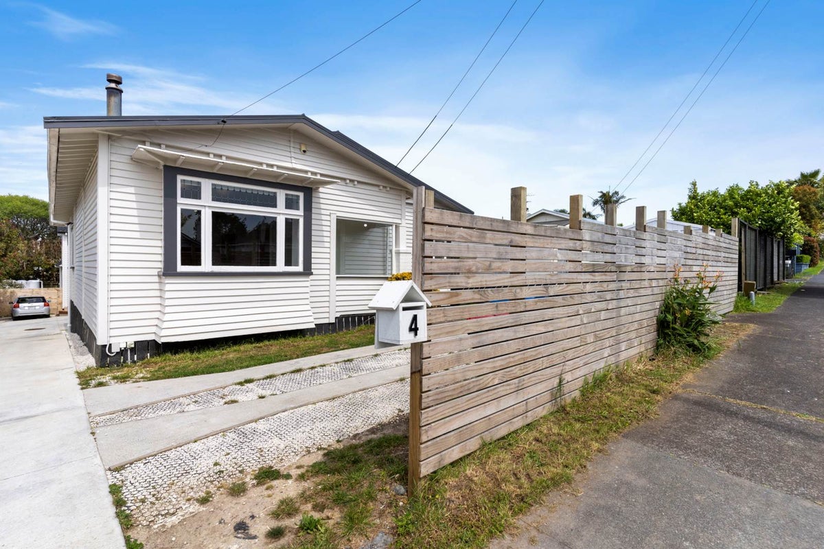 4 Euston Road, Sandringham, Auckland - Carousel 2