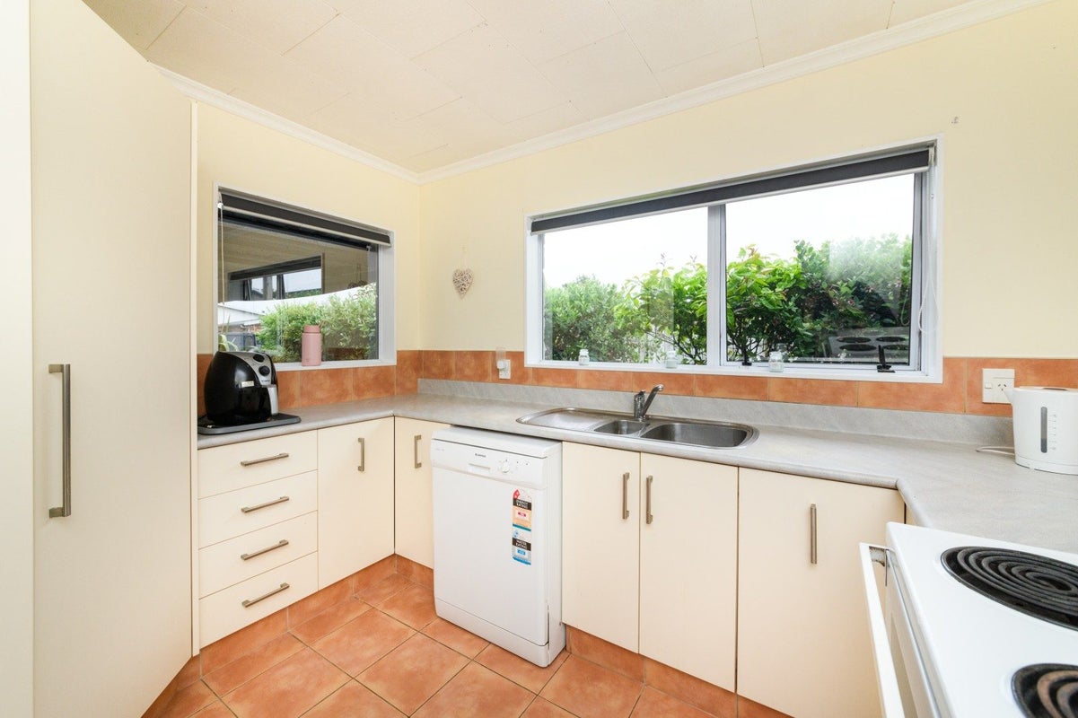 83A Linton Street, West End, Palmerston North - Carousel 2