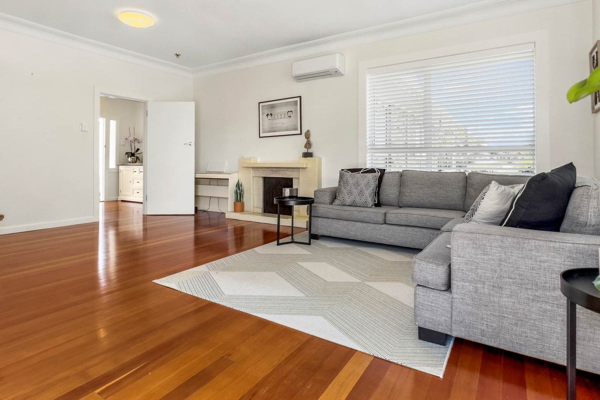 30 Harapaki Road, Meadowbank, Auckland - Carousel 20