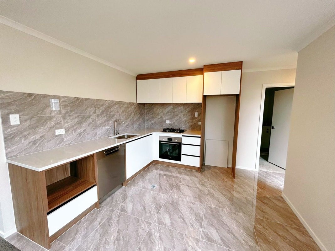 2/56 Paul Crescent, Fairfield, Hamilton - Carousel 2