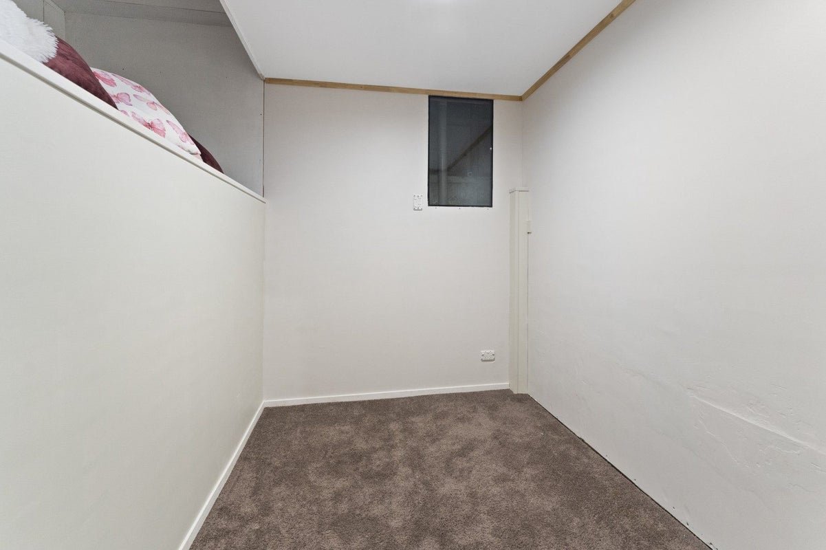26 Parakai Street, Paraparaumu - Carousel 29