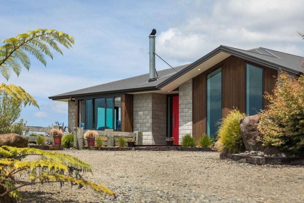 251 Woodland Road, Tahawai, Katikati - Carousel 1
