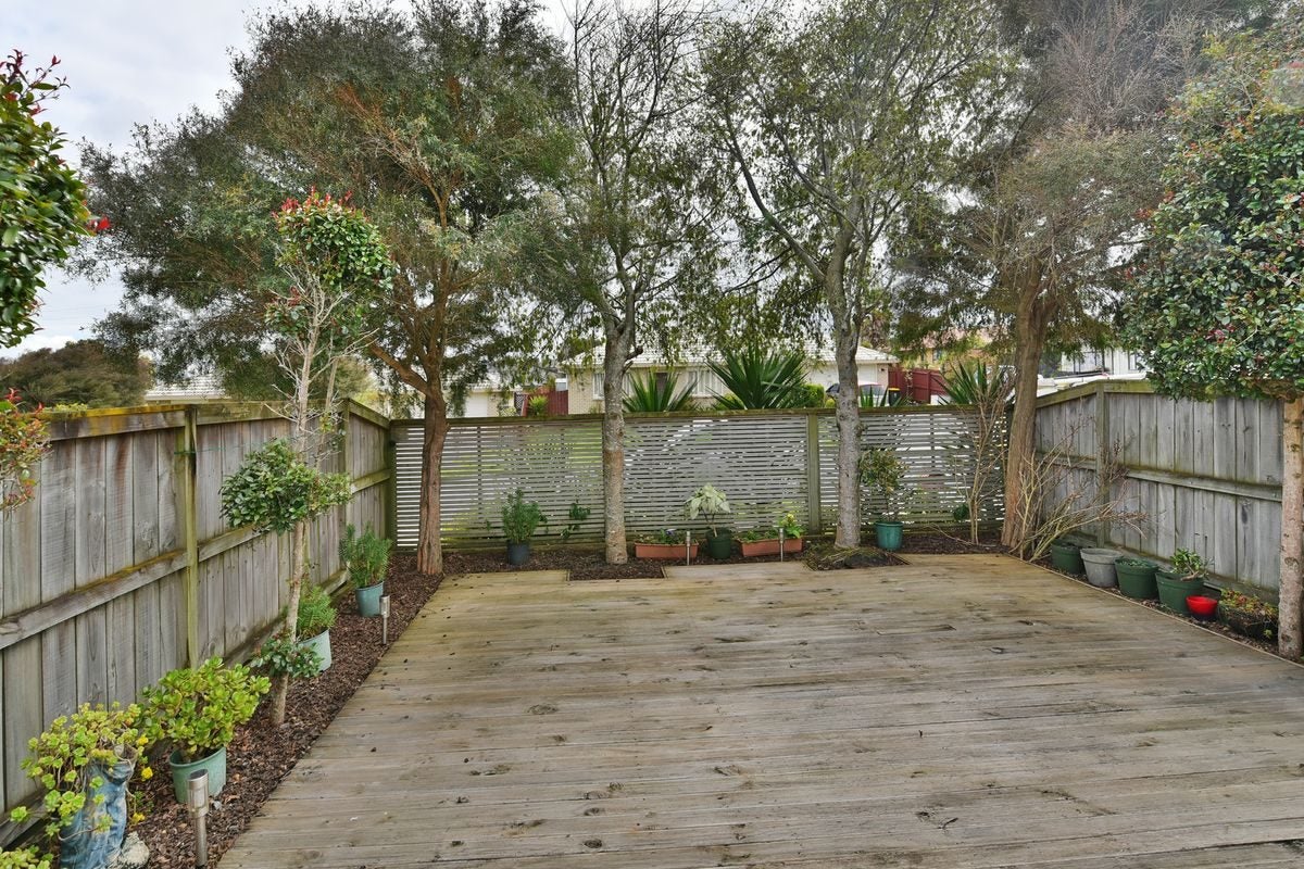 17B Ksenia Drive, Flat Bush, Auckland - Carousel 2