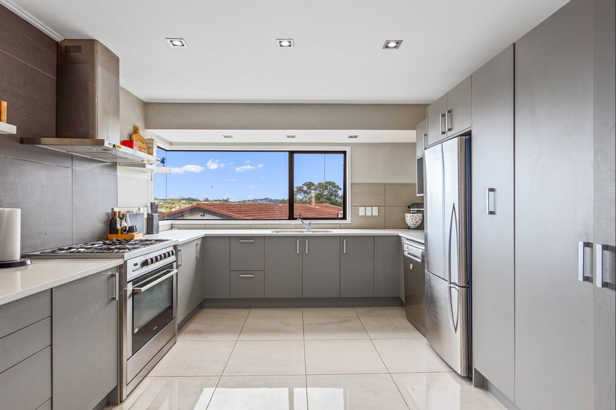 201A Hibiscus Coast Highway, Red Beach, Whangaparaoa - Carousel 2