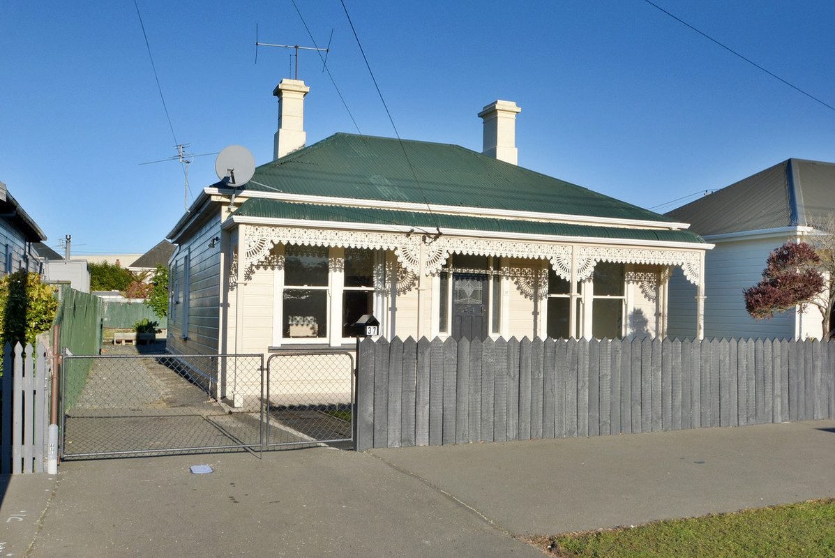 37 Douglas Street, Saint Kilda, Dunedin - Carousel 2