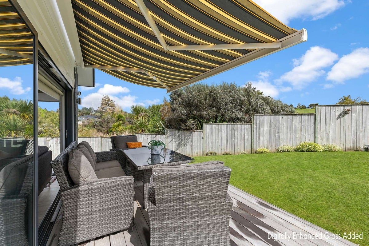 8 Michelia Lane, Helensville - Carousel 2