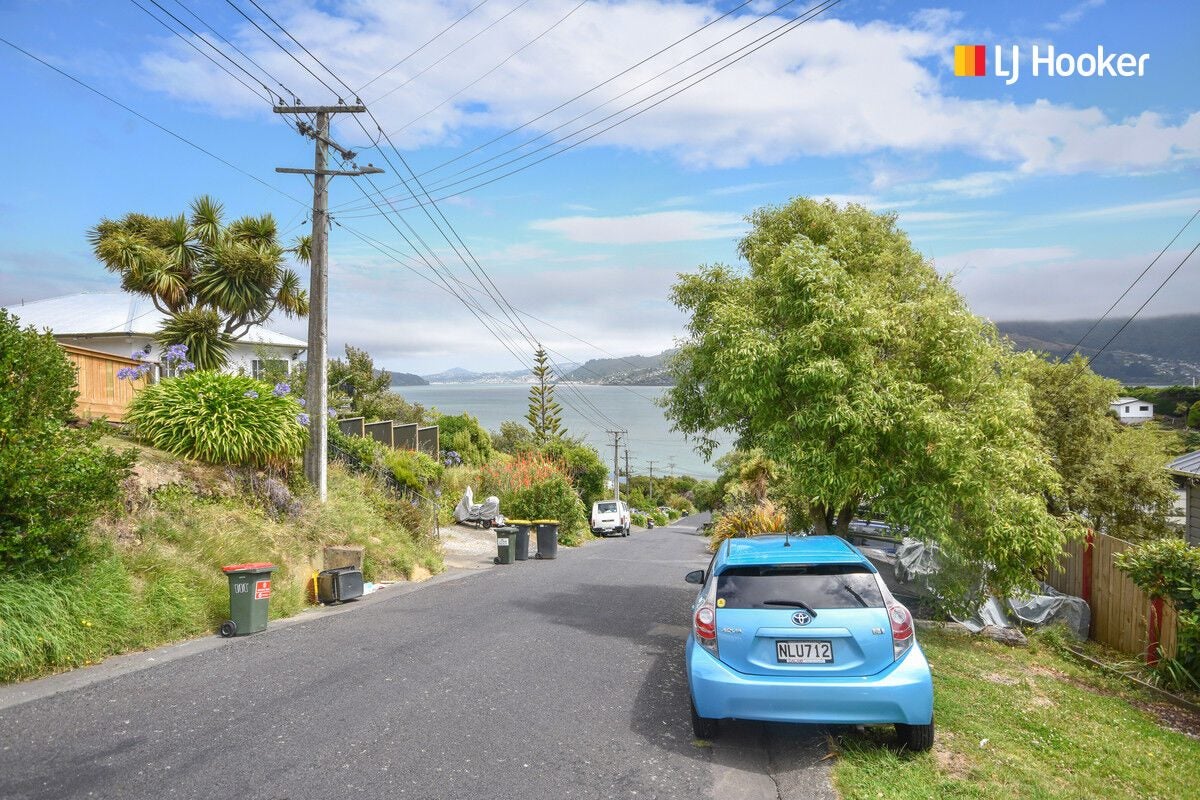 15 Porterfield Street, Macandrew Bay, Dunedin - Carousel 26