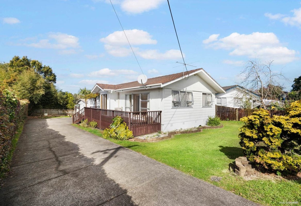 16 Forest Hill Road, Henderson, Auckland - Carousel 2