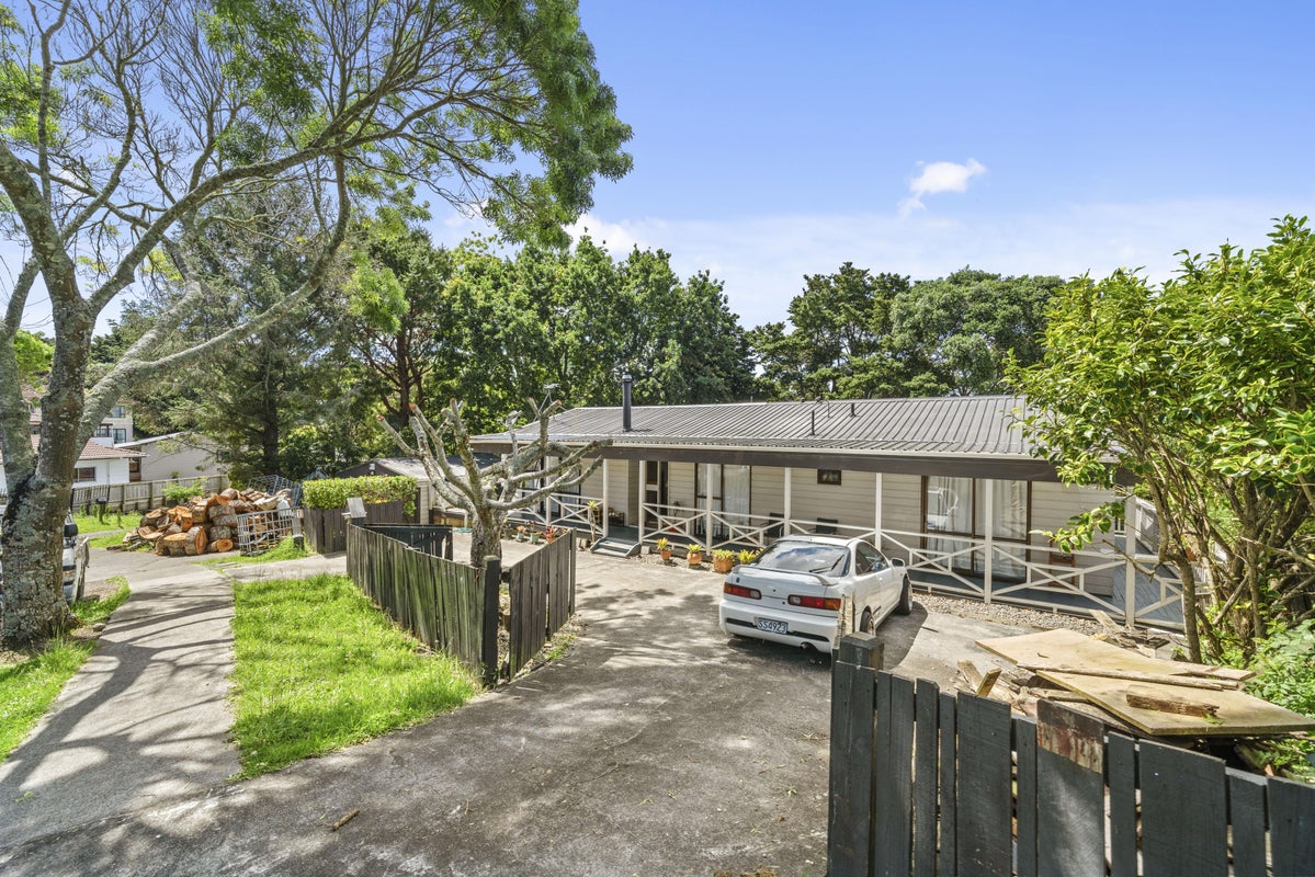 3 Flamingo Court, Goodwood Heights, Auckland - Carousel 1