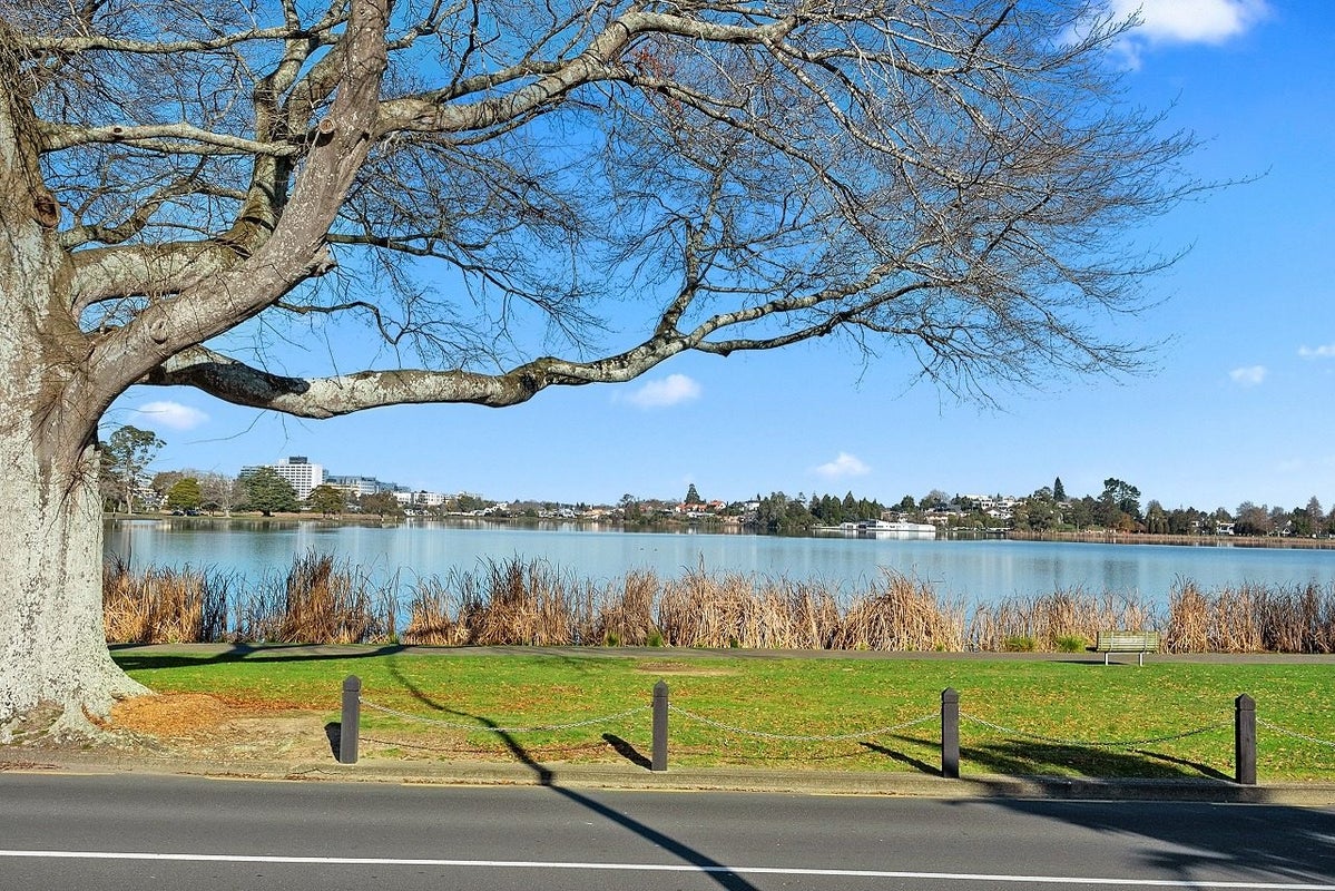 27A Lake Domain Drive, Frankton, Hamilton - Carousel 2