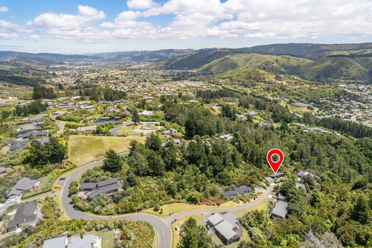 30 Mount Marua Drive, Timberlea, Upper Hutt - Carousel 31