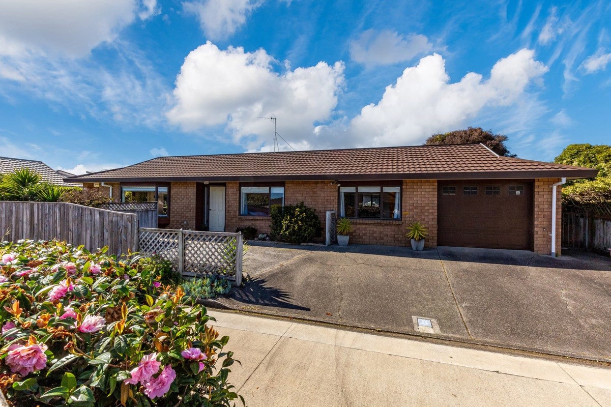 94 Cedar Drive, Paraparaumu Beach, Paraparaumu - Carousel 1