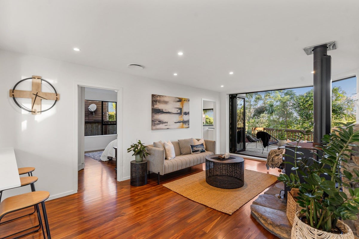 1/62 Rangatira Road, Beach Haven, Auckland - Carousel 2