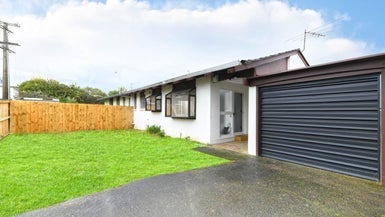 2/84 Haycock Avenue, Mount Roskill, Auckland - Carousel 1