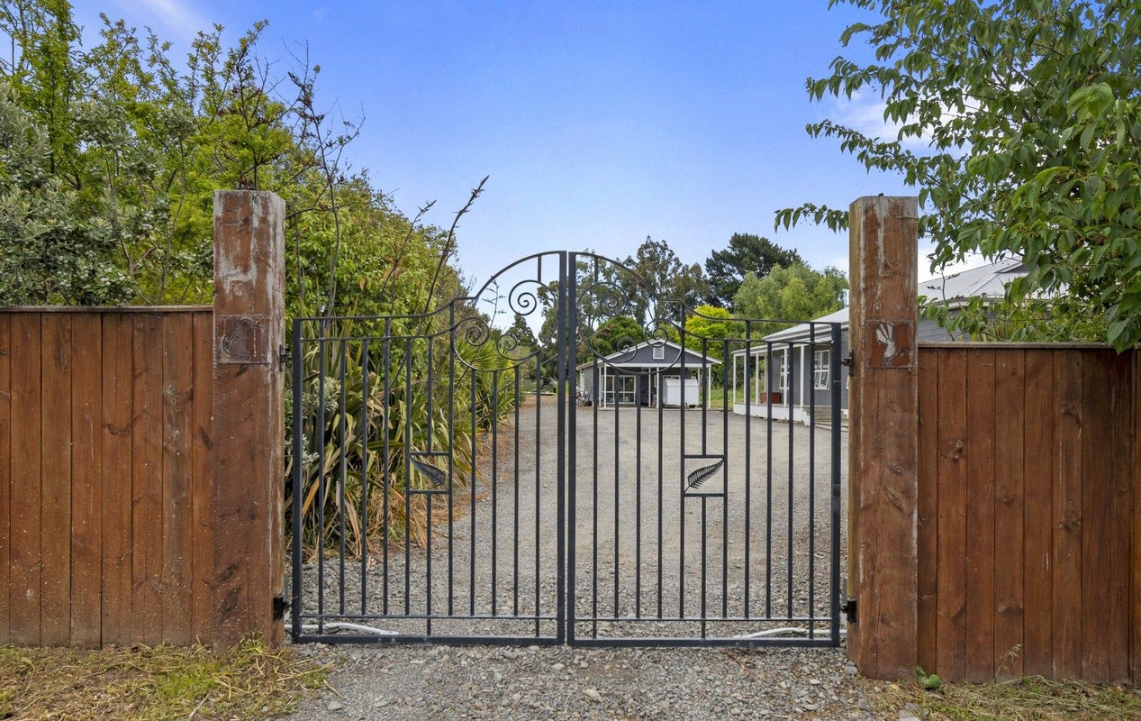 24 Clive Street, Halcombe, Feilding - Carousel 22