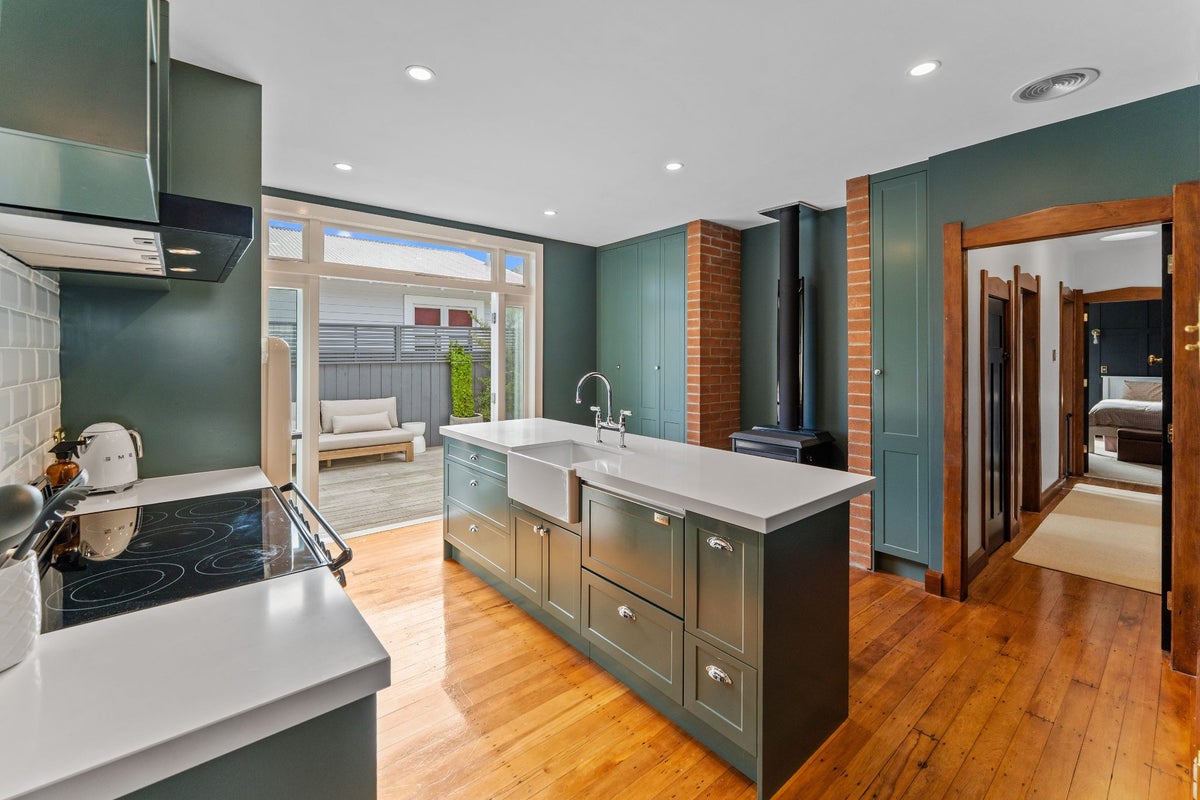 63 Brook Street, The Brook, Nelson - Carousel 1
