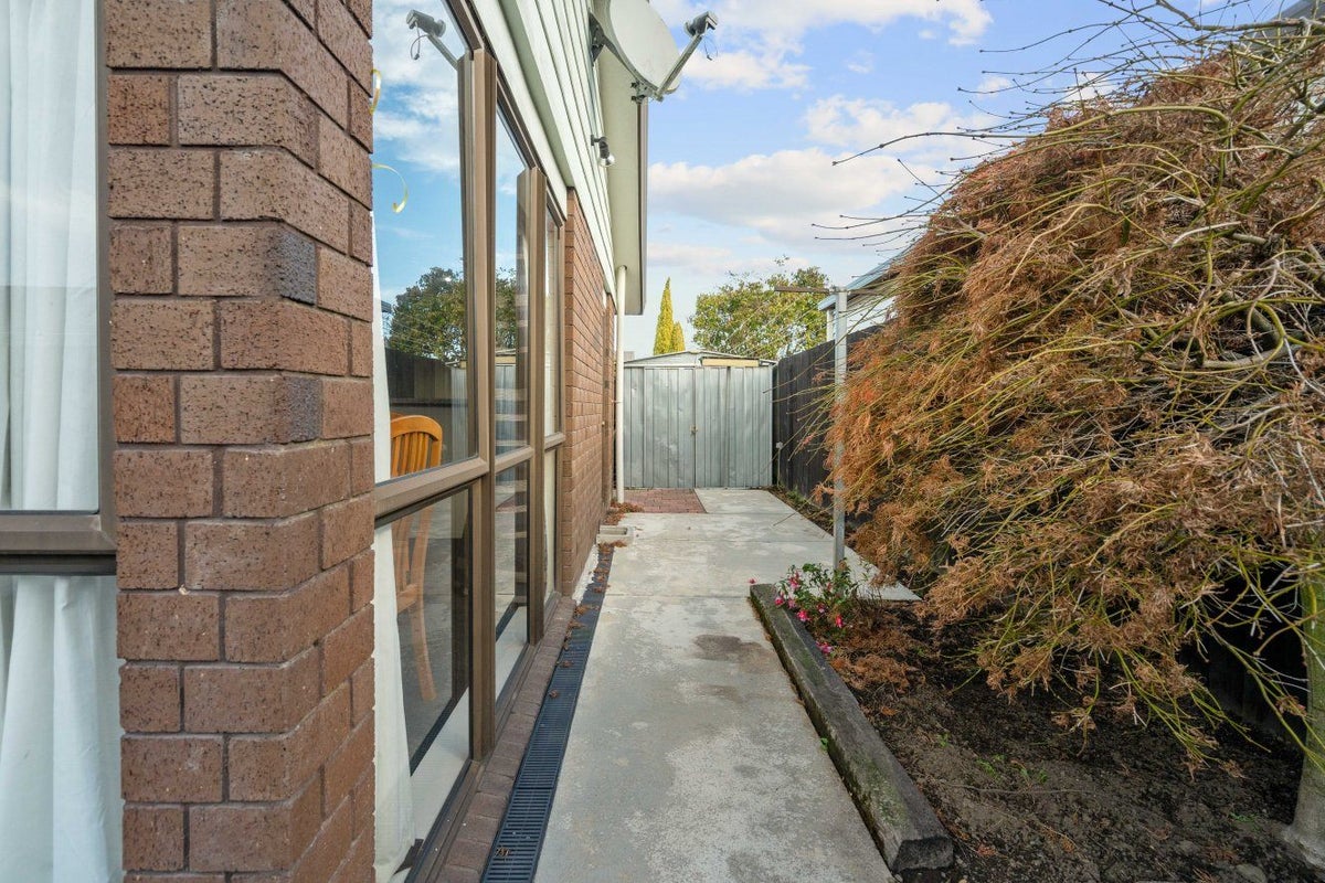 1/137 Gilberthorpes Road, Hei Hei, Christchurch - Carousel 18