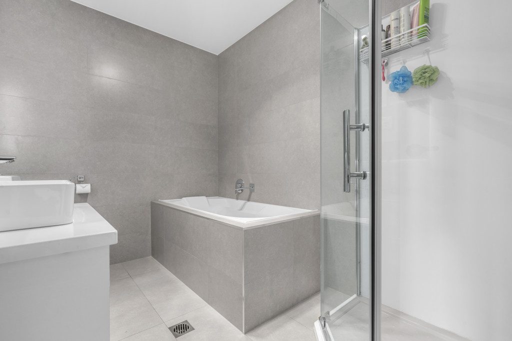 12 Goodfellow Lane, Flat Bush, Auckland - Carousel 24