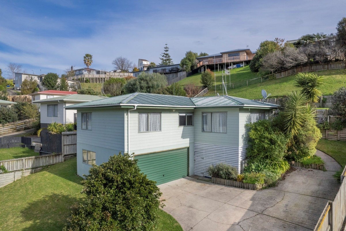 76 Bell Street, Judea, Tauranga - Carousel 1