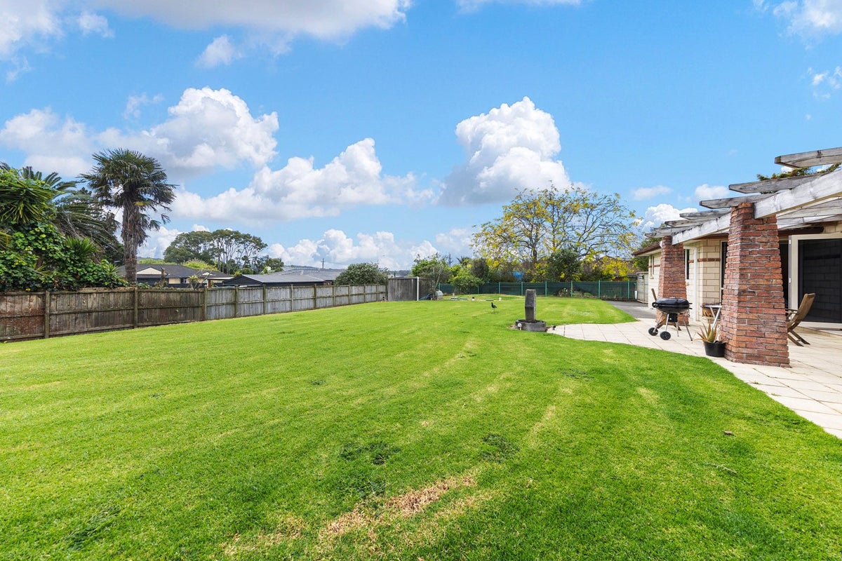 26 Station Road, Huapai, Kumeu - Carousel 3