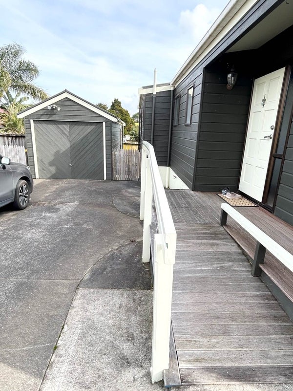 77B Aviemore Drive, Highland Park, Auckland - Carousel 12