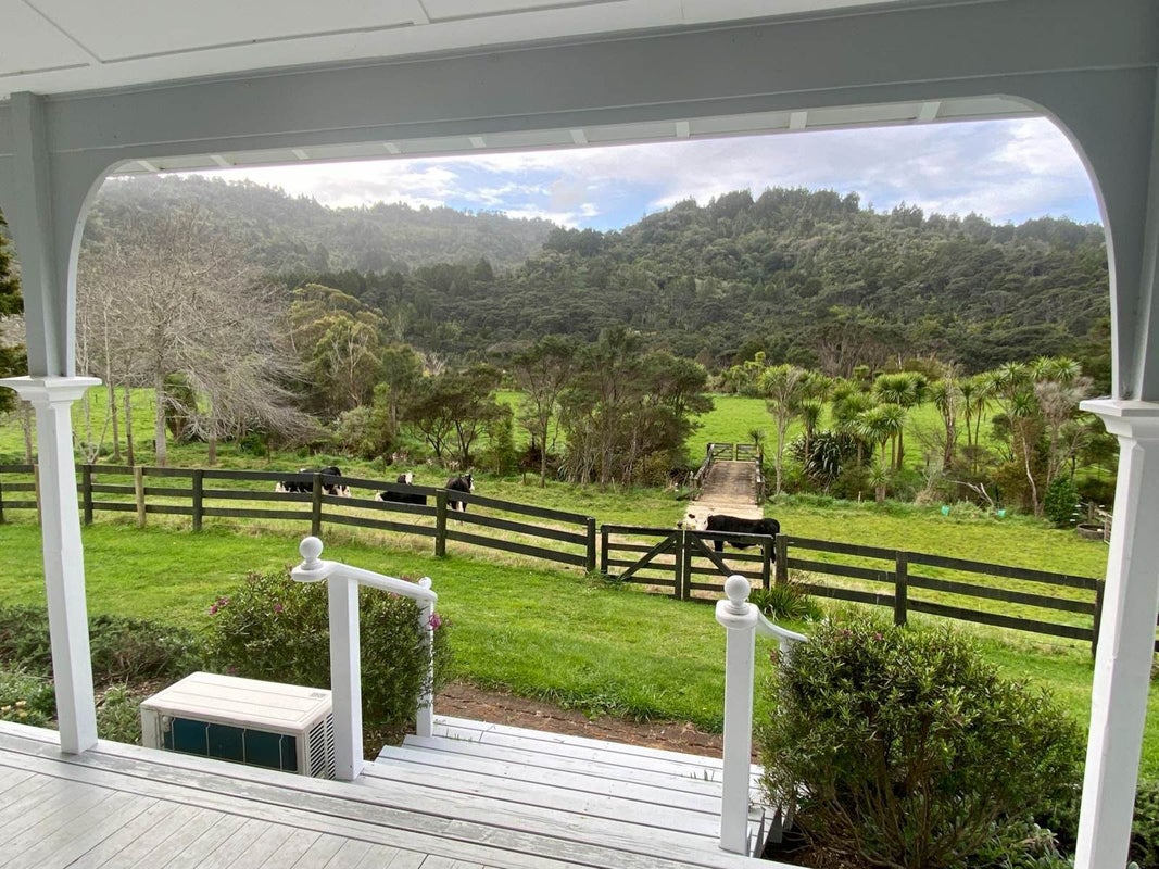 115 Bethells Road, Henderson - Carousel 1