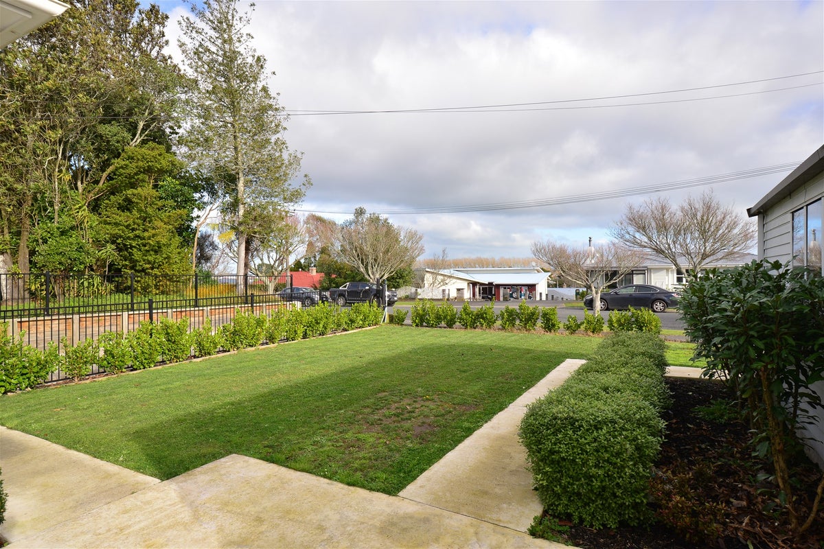 38 Matai Street, Maeroa, Hamilton - Carousel 2
