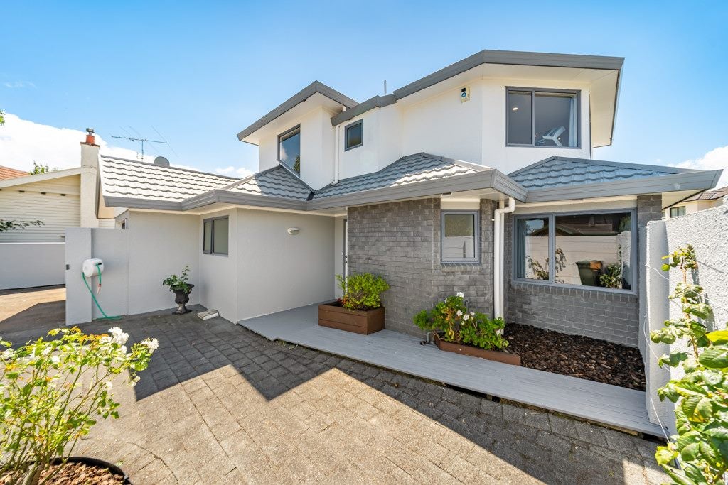 1/207 Waterloo Road, Hutt Central, Lower Hutt - Carousel 2