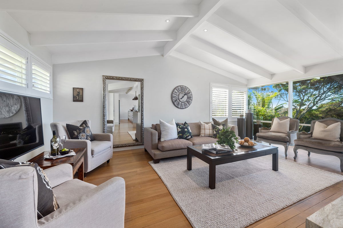 32 Seaview Avenue, Northcote, Auckland - Carousel 2
